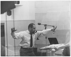 Phil Moore conducting in studio